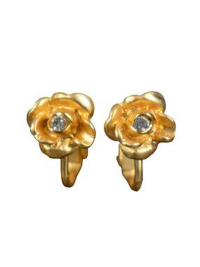 Vintage Avon Gold Earrings Gold Tone Floral Clip On Classic Ear Rings